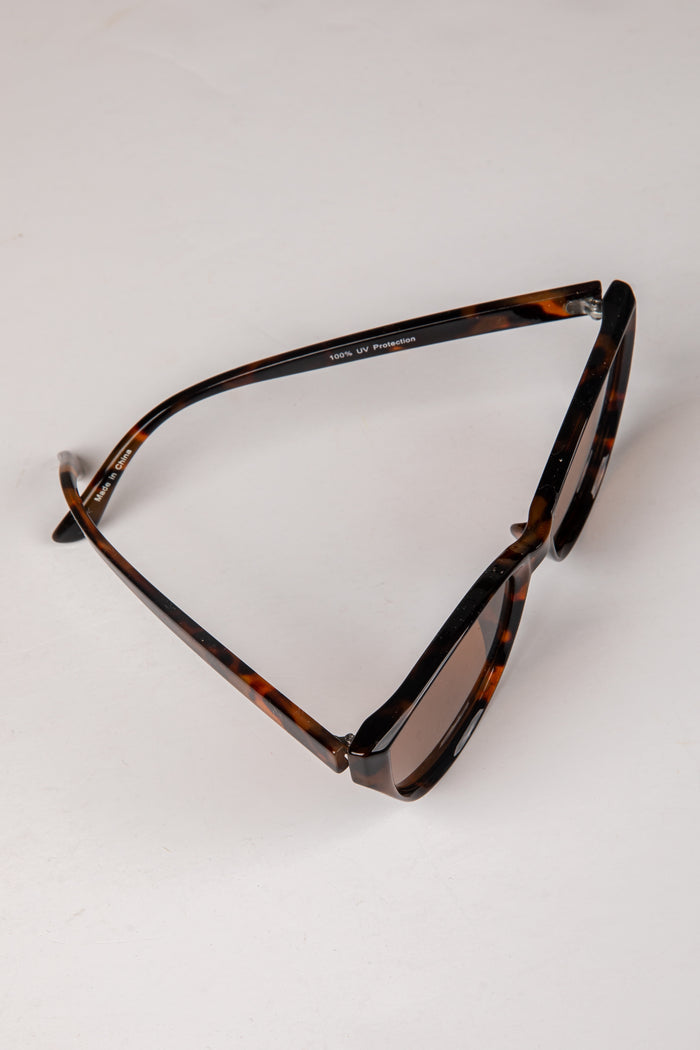 Garden Party Tortoise Cat Eye Sunglasses