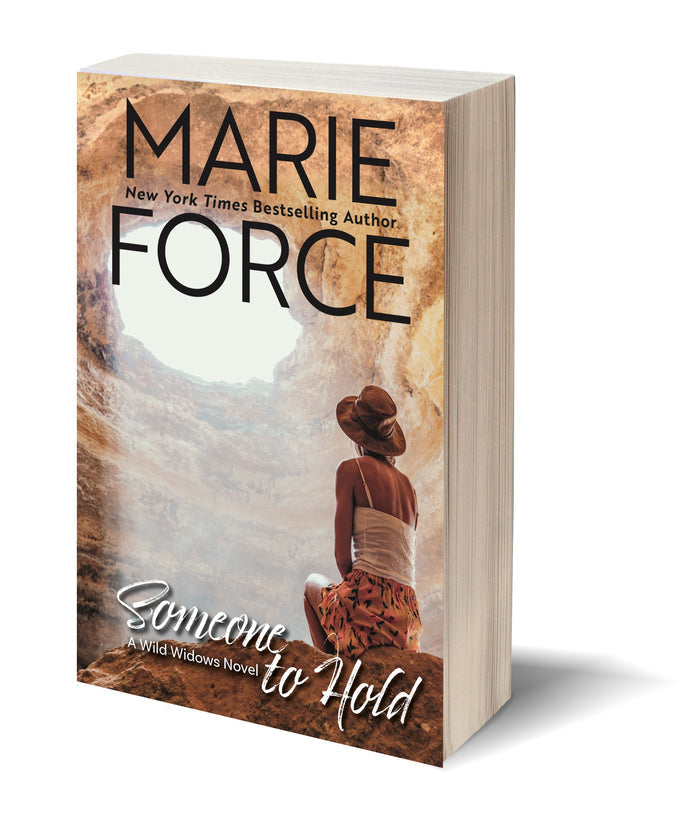 PAPERBACK US Readers: Someone to Hold, Book 2, Wild Widows Series