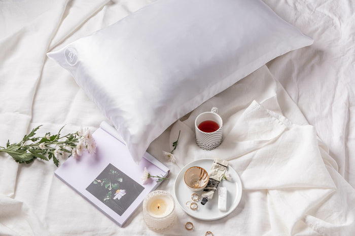 Pastel Collective Sleep On It Pure Silk Pillowcase - White