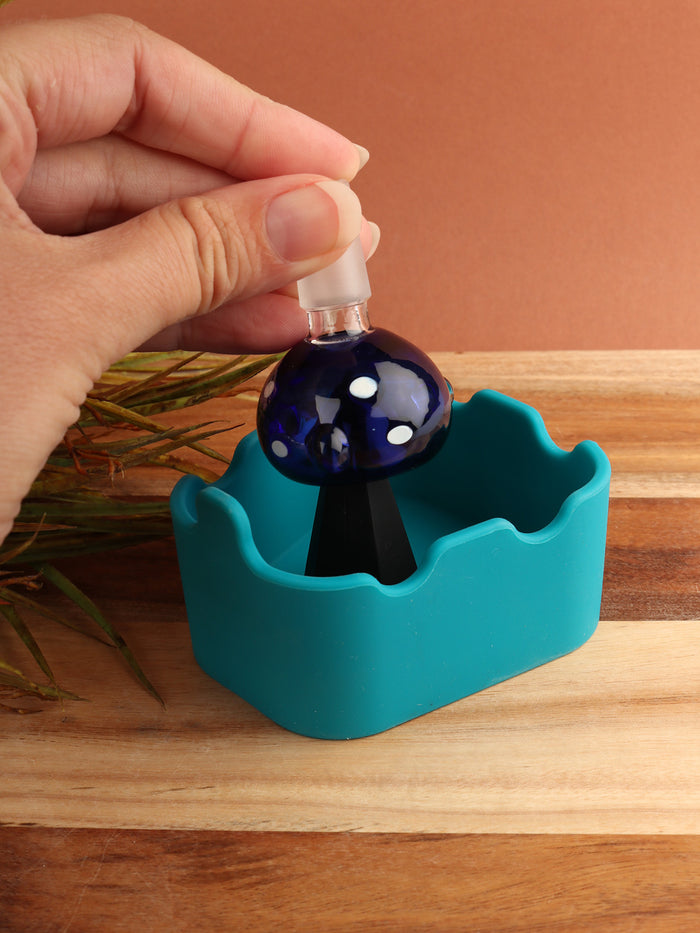 Blazy Susan - De-Bowler Ashtray | Teal-Image 1