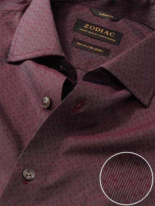 Chianti Purple Solid Full Sleeve Single Cuff Tailored Fit Dark Semi Formal Cotton Shirt