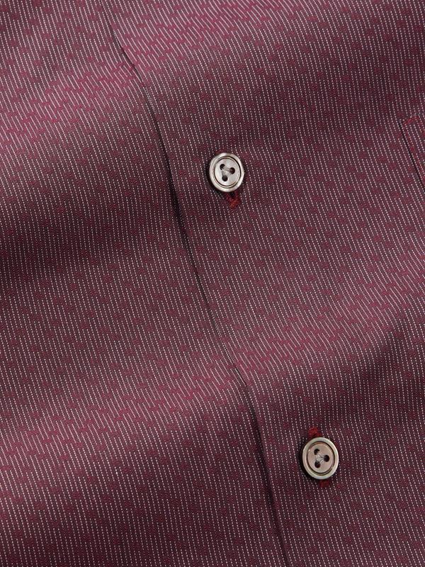 Chianti Purple Solid Full Sleeve Single Cuff Tailored Fit Dark Semi Formal Cotton Shirt
