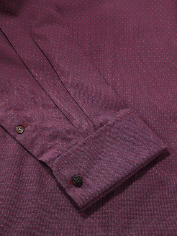 Chianti Purple Solid Full Sleeve Single Cuff Tailored Fit Dark Semi Formal Cotton Shirt