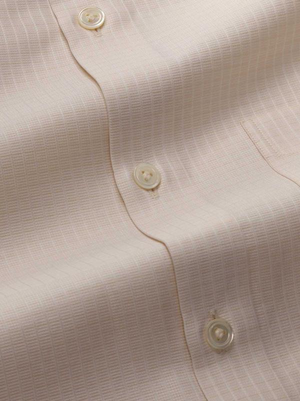 Da Vinci Cream Solid Full Sleeve Single Cuff Tailored Fit Classic Formal Two Ply Mercerized Cotton Shirt