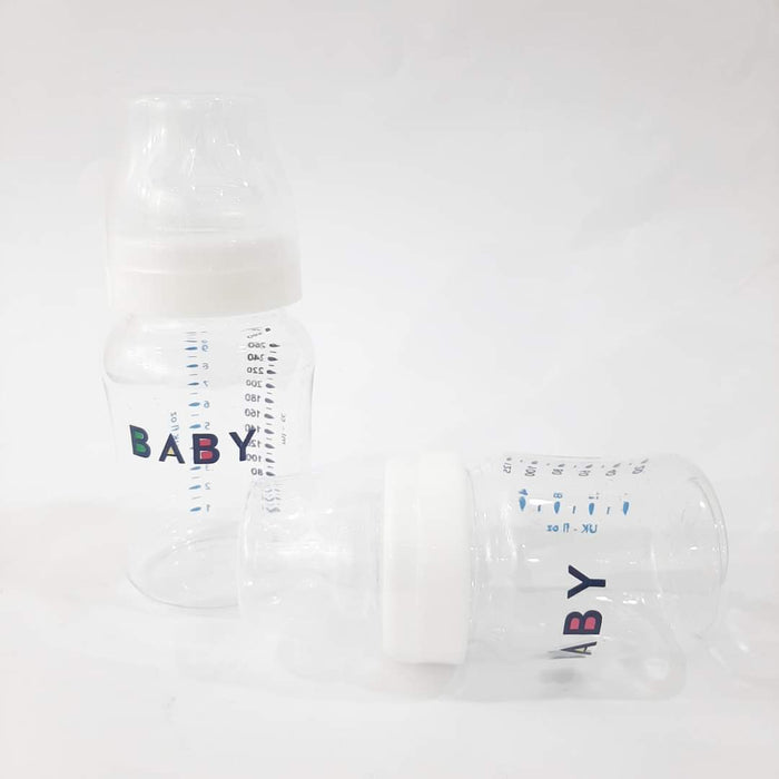 Dotted Feeder Cover With Bottles