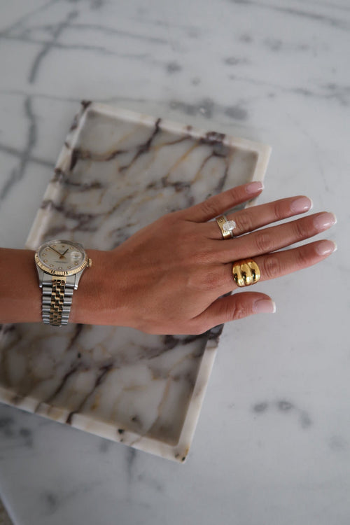 LARGE GOLD SHELL RING