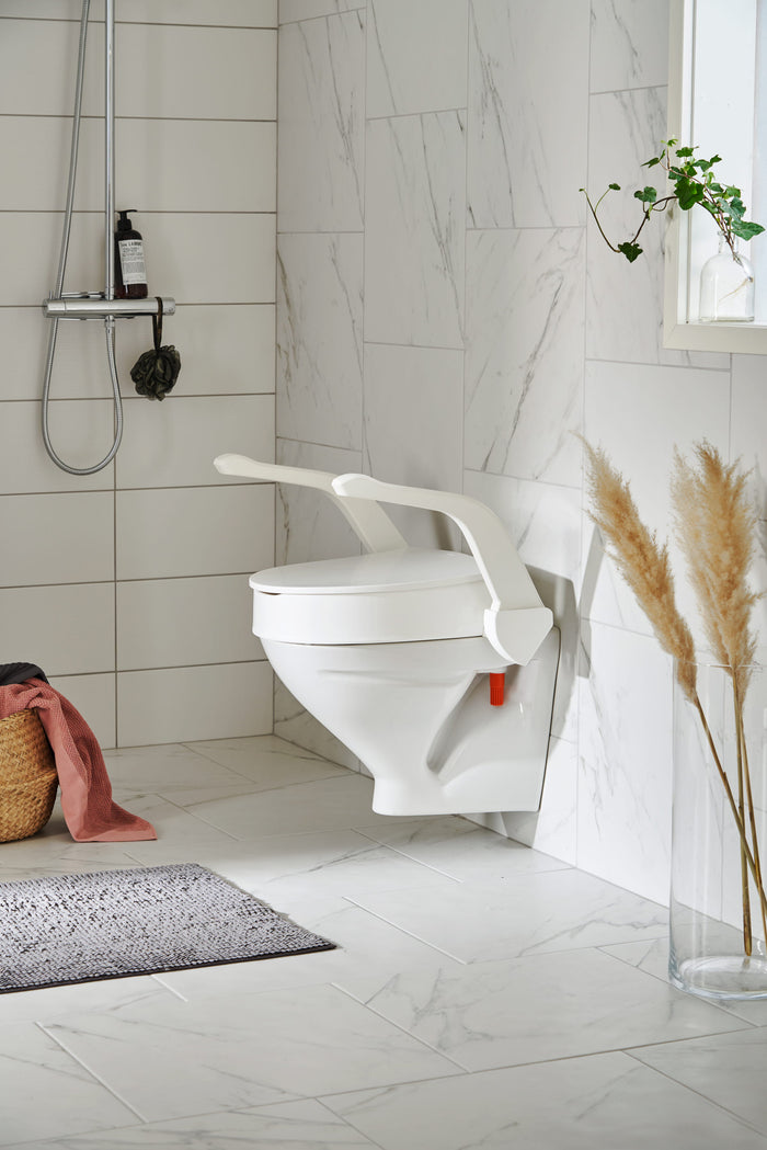 Seat Raiser 10 cm, with armrests | Etac My-Loo Fixed