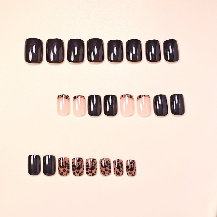 Simple and fresh French leopard print manicure