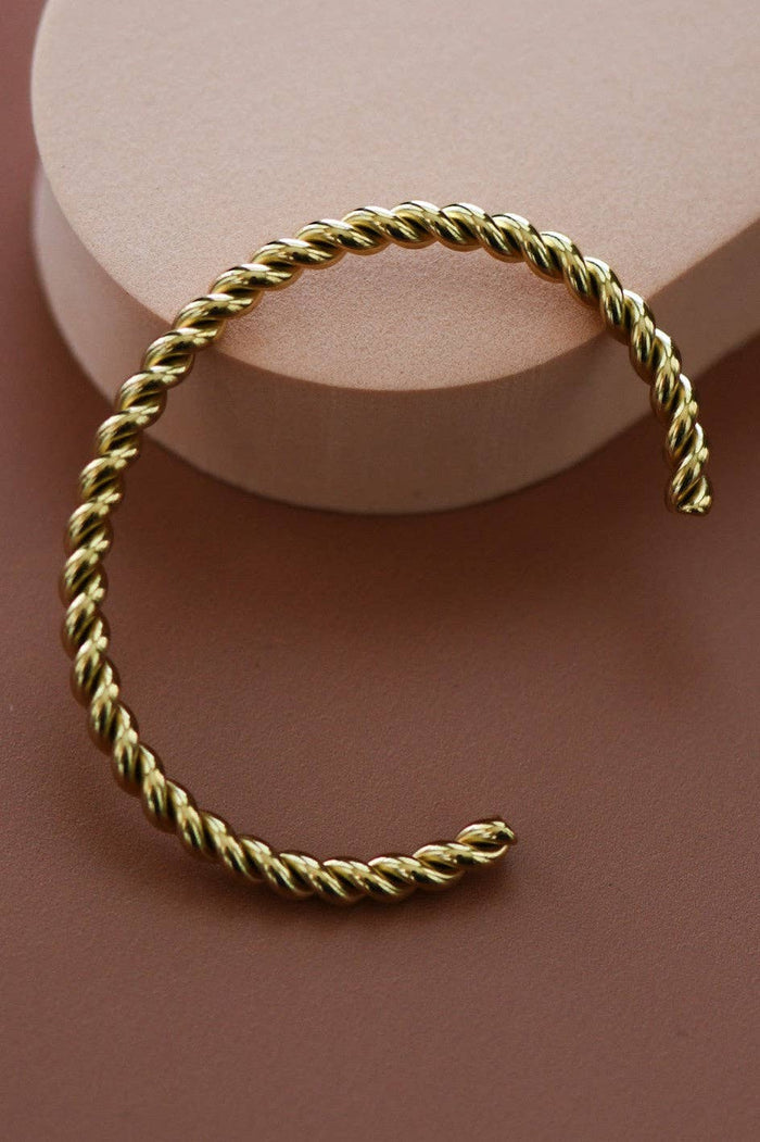 Twisted Gold Cuff | 18K Gold Plated