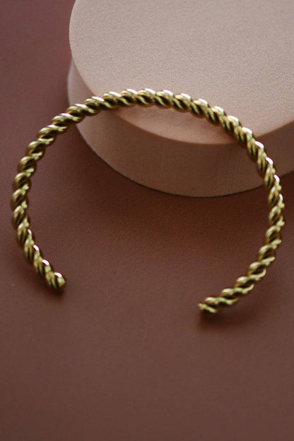 Twisted Gold Cuff | 18K Gold Plated